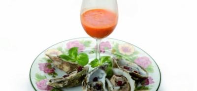Ostriche, cranberries e pomodoro condito