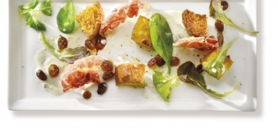 Insalata tiepida di gorgonzola, zucca e uva secca