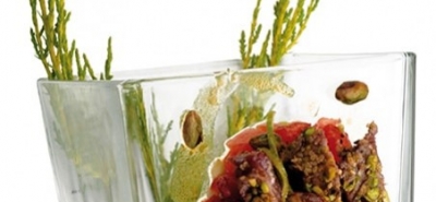 Tagliata di tonno con pistacchi, sesamo, pepe e salsa di soia