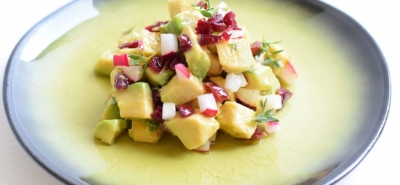 Tartare di avocado, rapanelli e cranberries