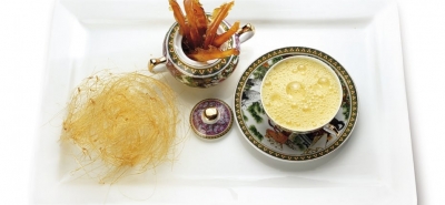 Zabaione caldo al limoncello con croccantini di papaya