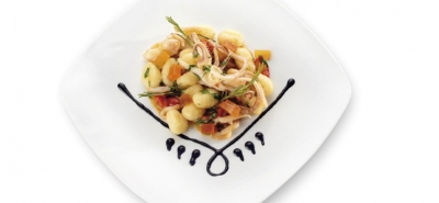 Gnocchetti di patate, calamaretti, papaya e rosmarino
