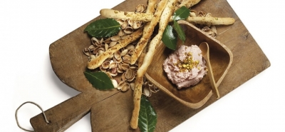 Grissini con pistacchi e porcini secchi