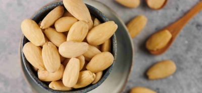 Qual è la differenza tra frutta secca pelata e frutta secca sgusciata?